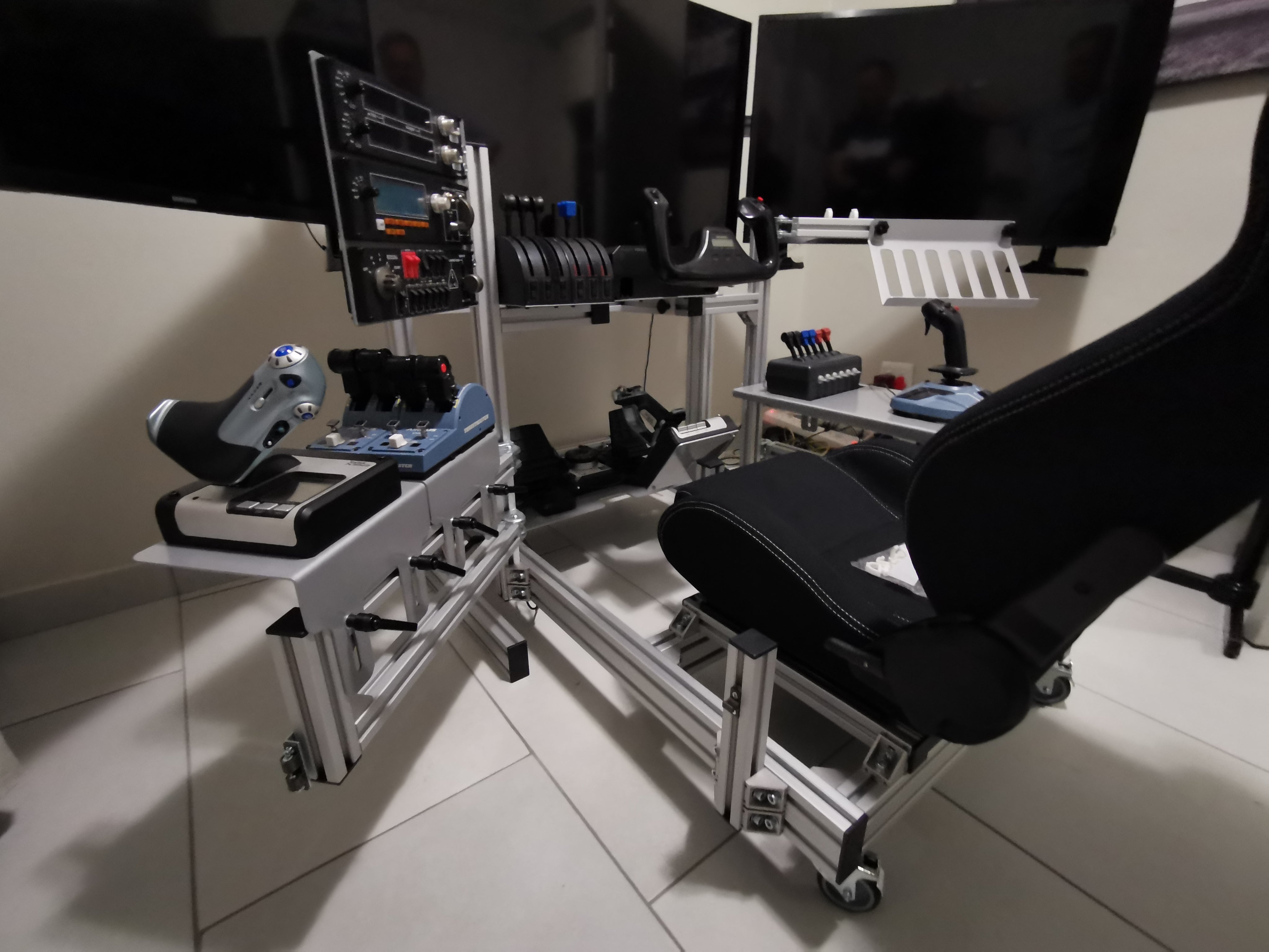 Flight Simulator Rigs – EG Evolved Simulator Rigs